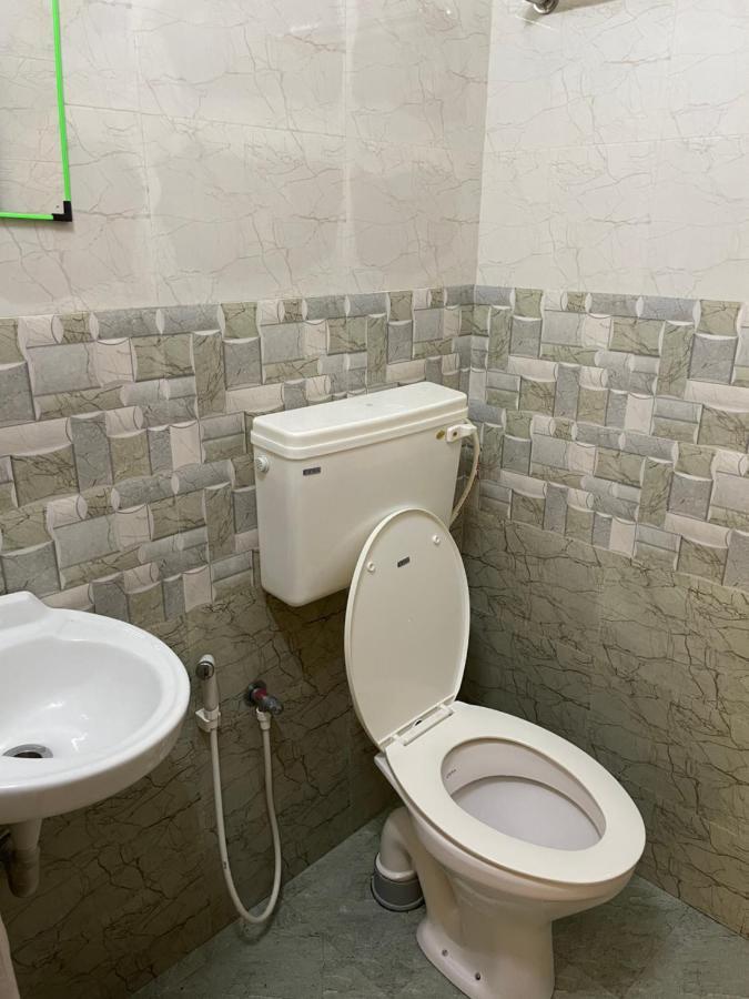 Jestine Homestay Kochi Exteriör bild